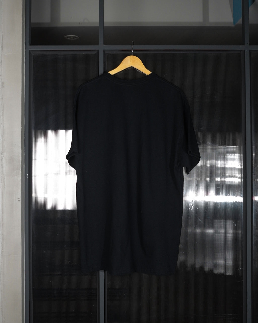[Hosting the digital night] Tee