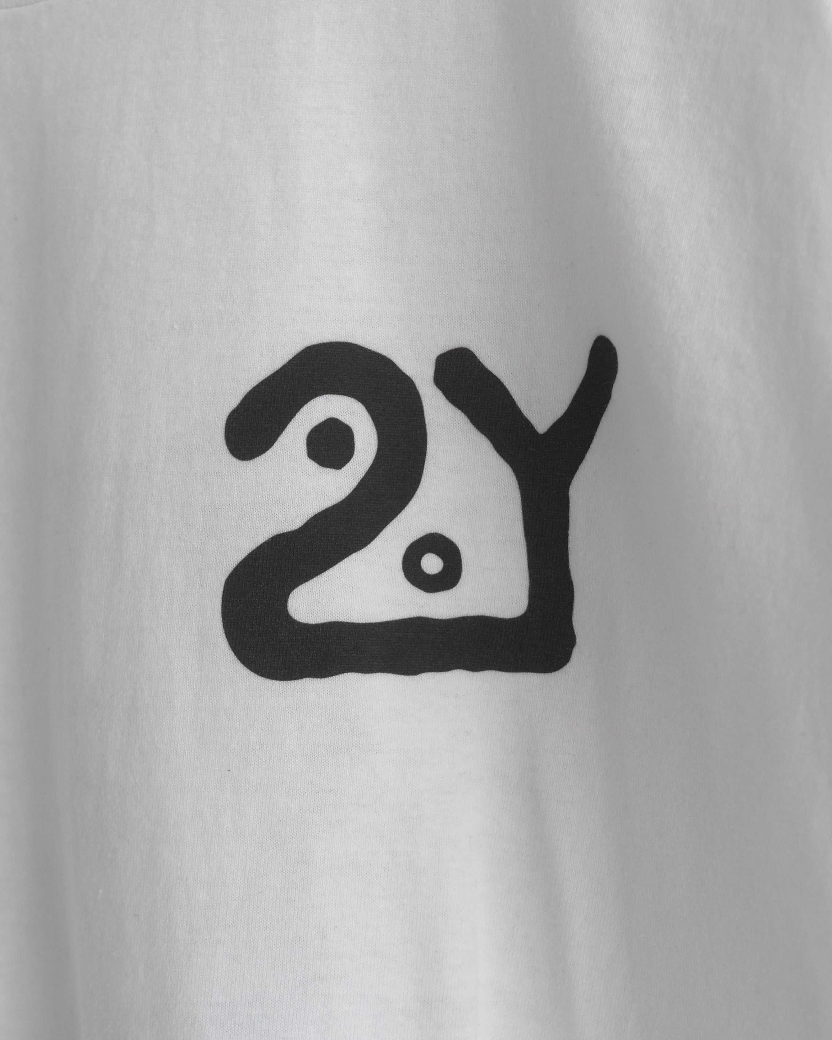 [Hi...] tee