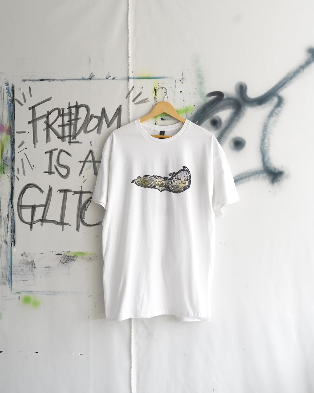 [Goodnight, puff] white tee