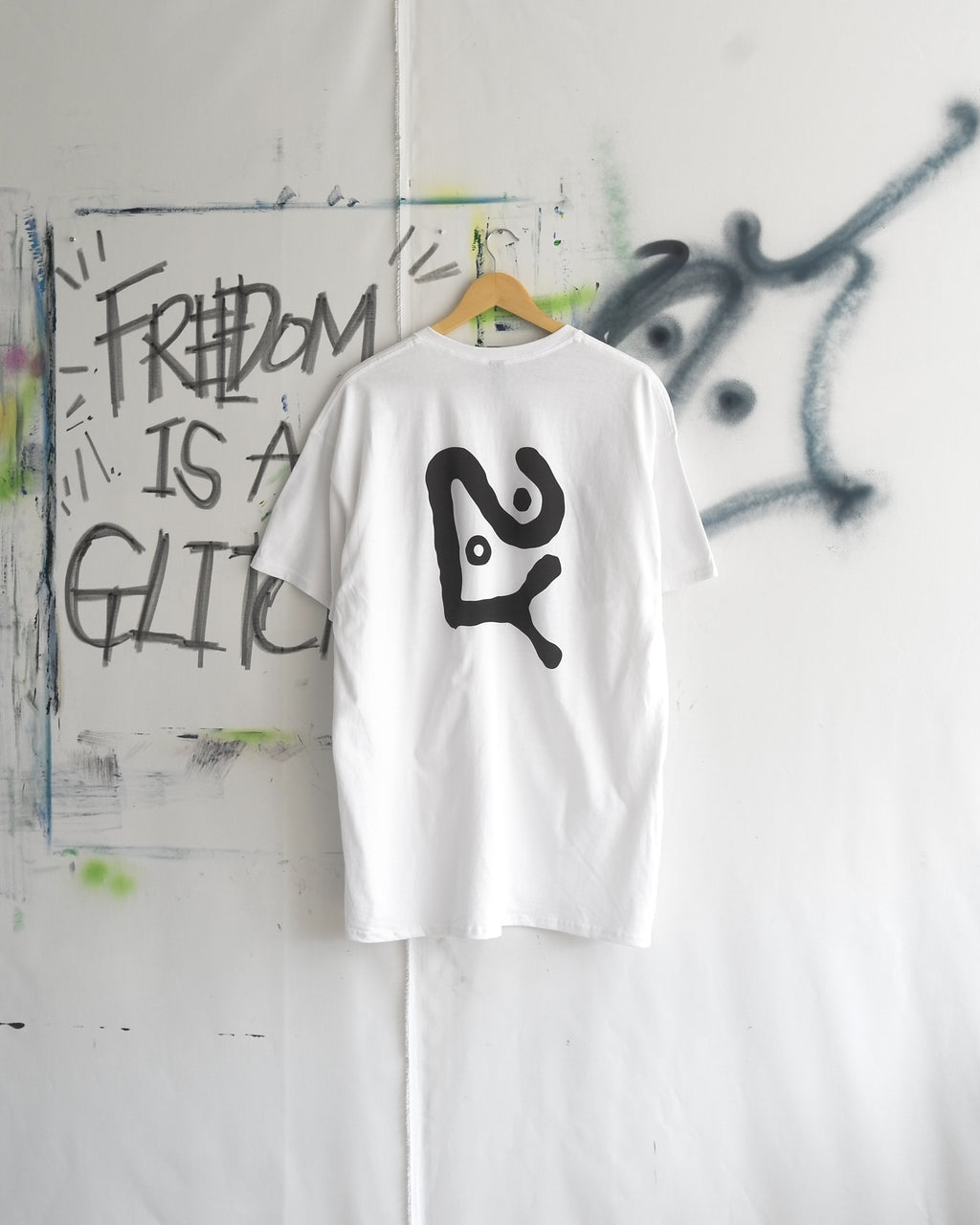 [Goodnight, puff] white tee